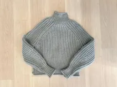 H&M タートルネックセーター