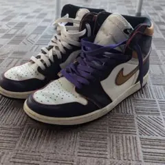 AIR JORDAN1　Retro　High　La　to　Chicagoのサムネイル