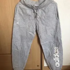 adidas グレー スウェットパンツ　お値下げ