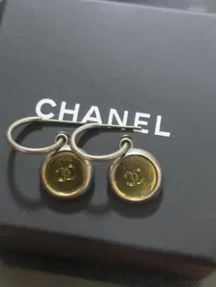 CHANEL ヴィンテージ ロゴサイドフープピアス ガンメタリックカラー 