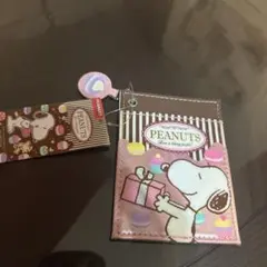 PEANUTS スヌーピーパスケース