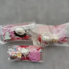 ハローキティ チョコエッグ　三種