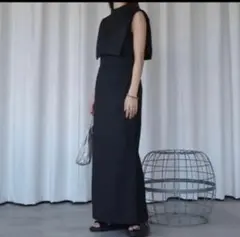 ブラックノースリーブ襟付きワンピース　オケージョン