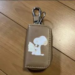 【新品未使用】スヌーピー キーケース　レディース　鍵　スマートキー