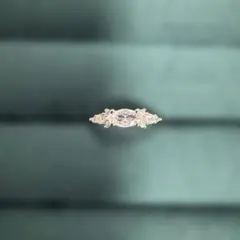 マーキスカット ストーン リング シルバーカラー