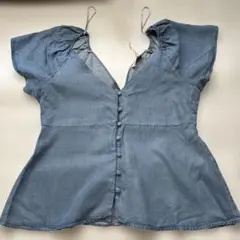 最終値下げ　新品未使用　ZARA デニムブルー Vネック　シャツ Mサイズ