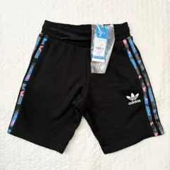 新品・未使用　アディダス adidas ハーフパンツ 130cm