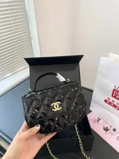 CHANEL ブラック ショルダーバッグ