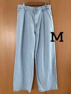 ユニクロ　ドレープデニムタックパンツ　M ライトブルー