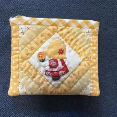 ハンドメイド☆パッチワーク☆ポケットティッシュ入れ付きポーチ☆スーちゃん☆黄