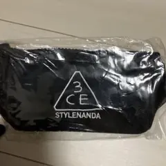 STYLENANDA 3CE ブラックポーチ　ミニのサムネイル