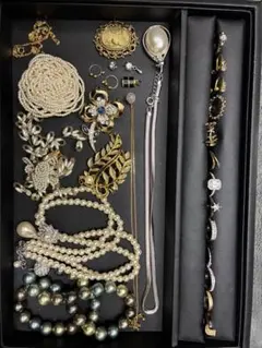 不*K様 【遺品整理】多様なデザインのジュエリーセット