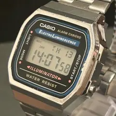 カシオヴィンテージ　イルミネーター　ゴールド✖️パールホワイト カシオヴィンテージ イルミネーター ゴールド✖️パールホワイト