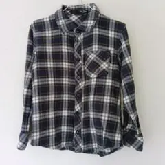 GU　青とグレーのチェック柄　長袖シャツ