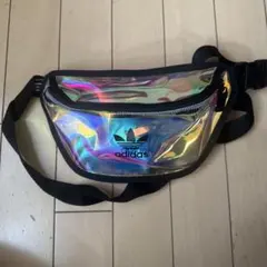 adidasクリアボディバッグ　ホログラフィックウエストポーチ　オーロラエナメル