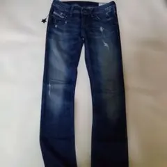 DIESEL　LOWKYストレートデニム