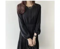 ブラックプリーツワンピース Mサイズ