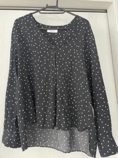 SPICK AND SPAN 黒と白の水玉長袖ブラウス