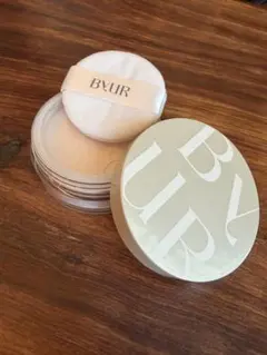 ByUR セラムフィットモイストフェイスパウダー　02パール