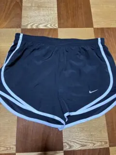 Nike DRI-FIT ブラックショーツ Mサイズ