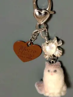 ハンドメイド　猫モチーフチャーム