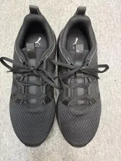 Puma SOFTRIDE ブラックスニーカー