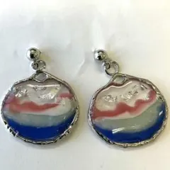 6156 銀箔つきピンクとホワイト、ライトブルーとブルーのストライプピアス