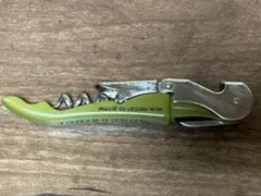 Item thumbnail for item d9cd51f9-f2dc-485d-902a-680bb1a13330