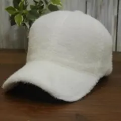 もこもこ　ボアキャップ　ホワイト　サイズ調整可 男女兼用