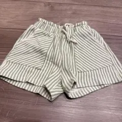 ZARA 緑と白のストライプ ショートパンツ