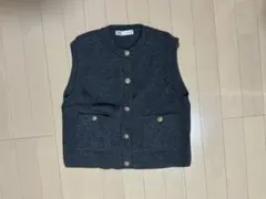 ZARA ニットベスト ダークグレー 金ボタン