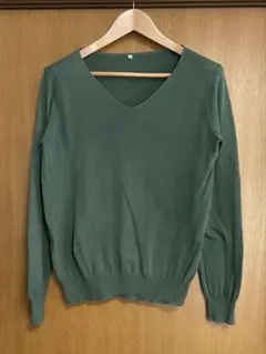 グリーン Vネック 長袖ニット　モスグリーン　ニッセン　セーター　綿100%
