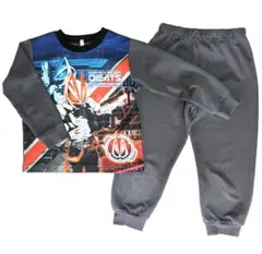 仮面ライダー ギーツ　光るパジャマ 上下セット110サイズ