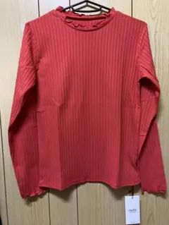カットソー　レディーストップス　長袖　タグ付き　新品　未使用
