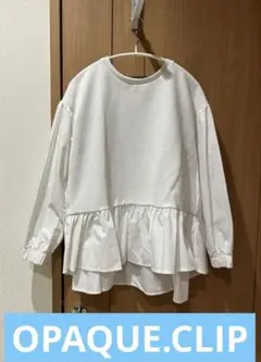 【美品】オペークドットクリップ　ティアードぺプラムブラウス　白　Mサイズ