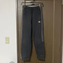 adidas ワンポイント トラックパンツ ジョガーパンツ 黒 S