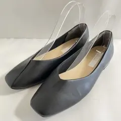 訳あり美品✨NUOVO ヌオーヴォ スクエアトゥ フラットパンプス ブラック Mのサムネイル