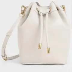 CHARLES & KEITH ホワイト バケットバッグ