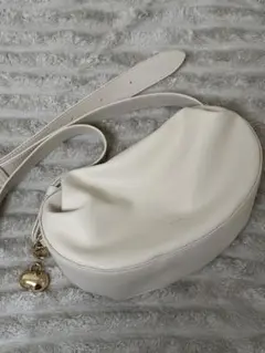 nunela ショルダーバッグ