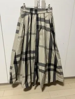 タフタ素材 チェックロングスカート