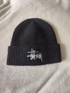 ステューシー　ニットキャップ　ブラック