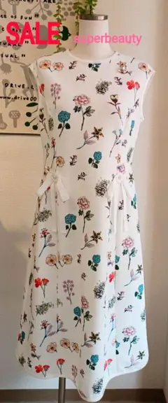 superbeauty花柄ノースリーブワンピースのサムネイル