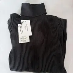 Calvin Klein ブラックタートルネック【限定価格】