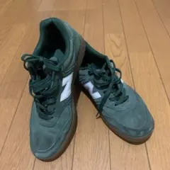 New Balance ダークグリーン スニーカー