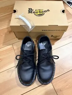 Dr. Martens 1461 Pride 3ホール UK3 特別限定モデル - メルカリ