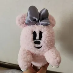 ディズニー ハロウィン 2024 くっつきぬいぐるみ　肩のせ　おばけ　ピンク