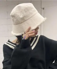 アイボリー フリンジ バケットハット