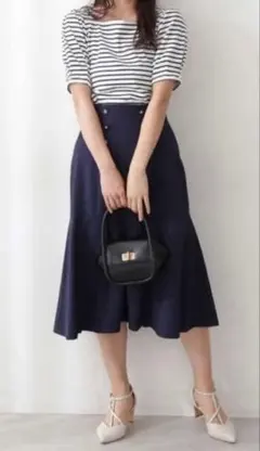 【未使用品・美品】フロントボタンフレアスカート／プロポーションボディドレッシング