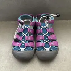 KEEN キッズサンダル