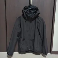 gu ナイロンジャケット